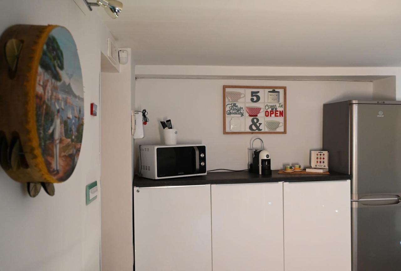 Il Rifugio Di Beppe Apartment Napoli Ngoại thất bức ảnh