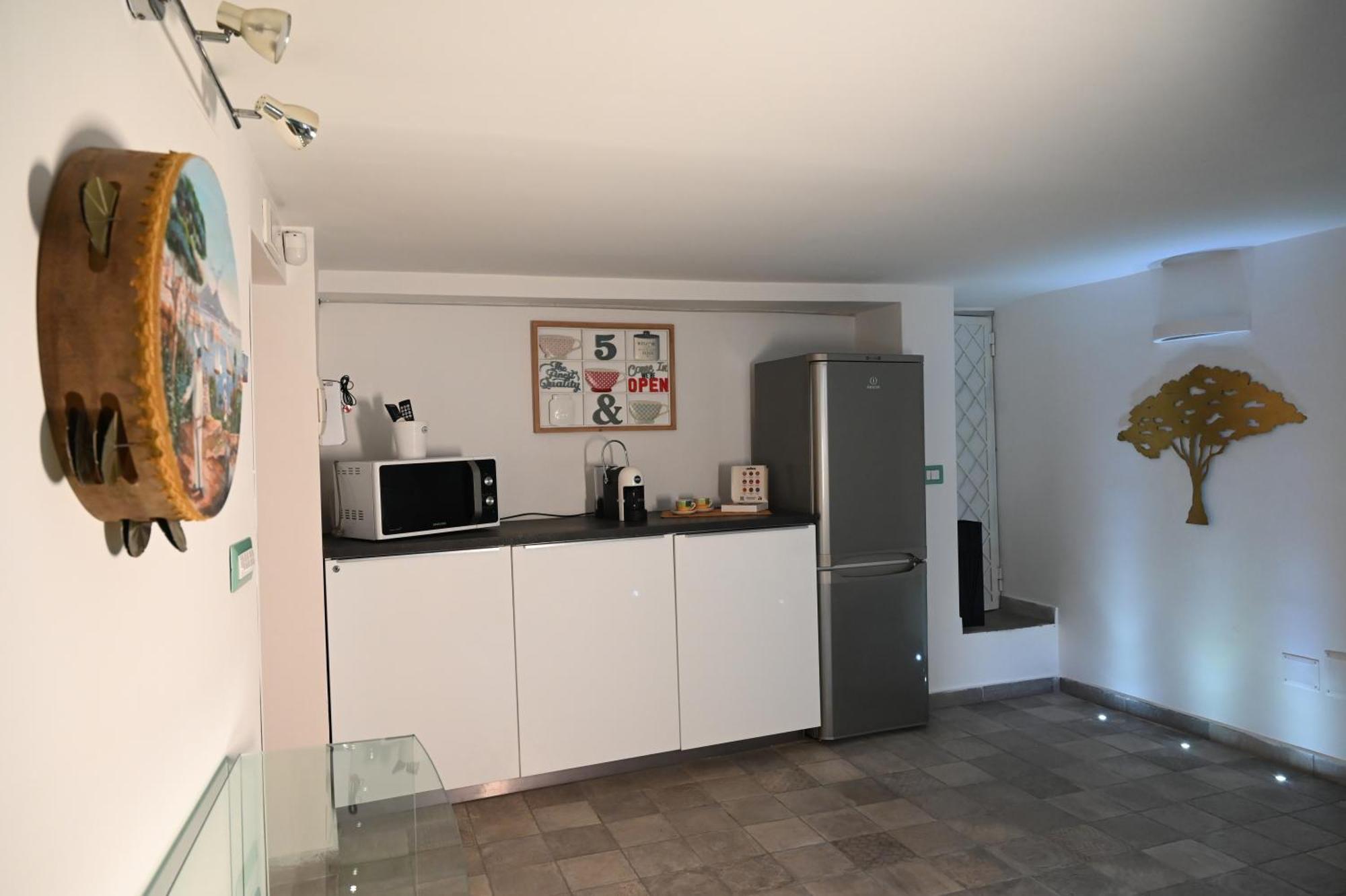 Il Rifugio Di Beppe Apartment Napoli Ngoại thất bức ảnh
